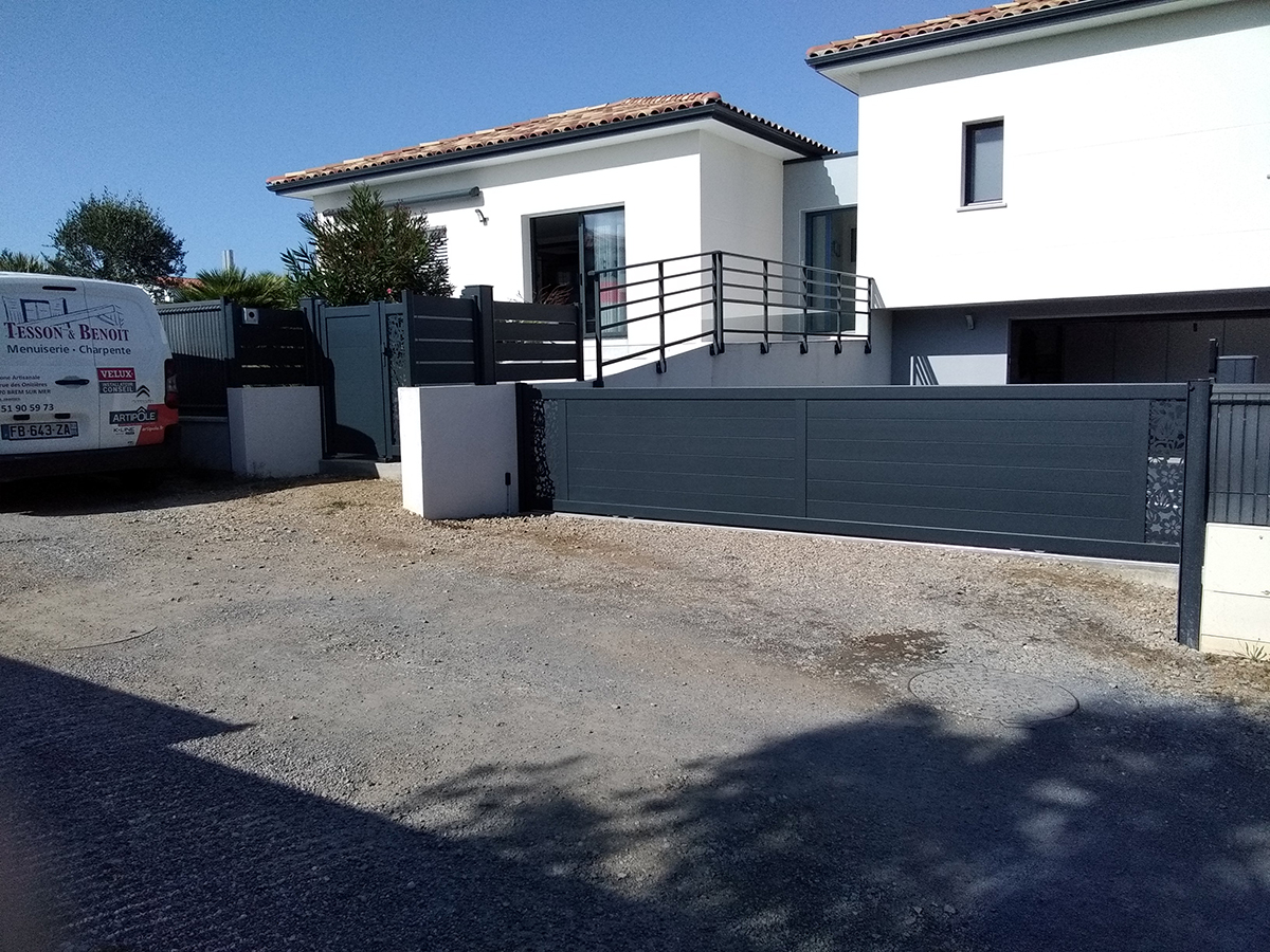 Portail & cloture exterieure (8)